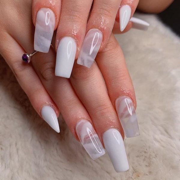 mẫu nail màu nước gạo vân đá