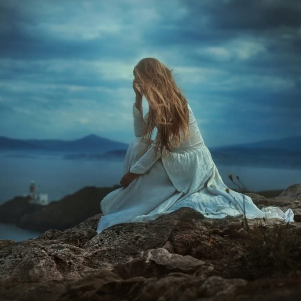 Avatar cô đơn nữ