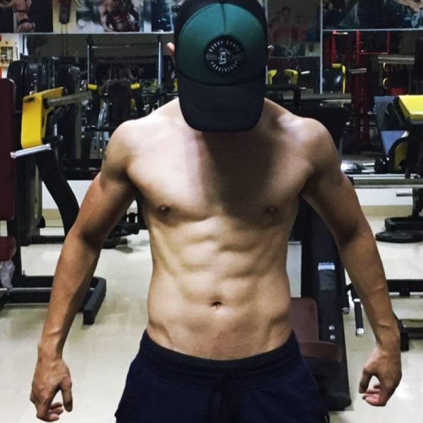 ảnh trai 6 múi trong phòng gym